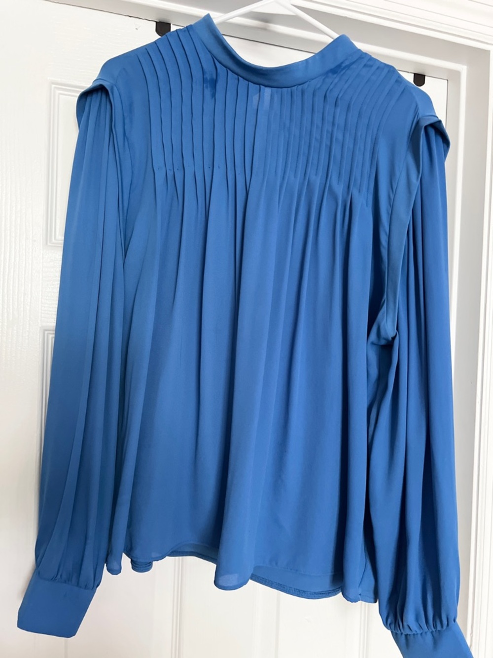 Ann Taylor Royal Blue Pleated Long Sleeve Blouse - XL